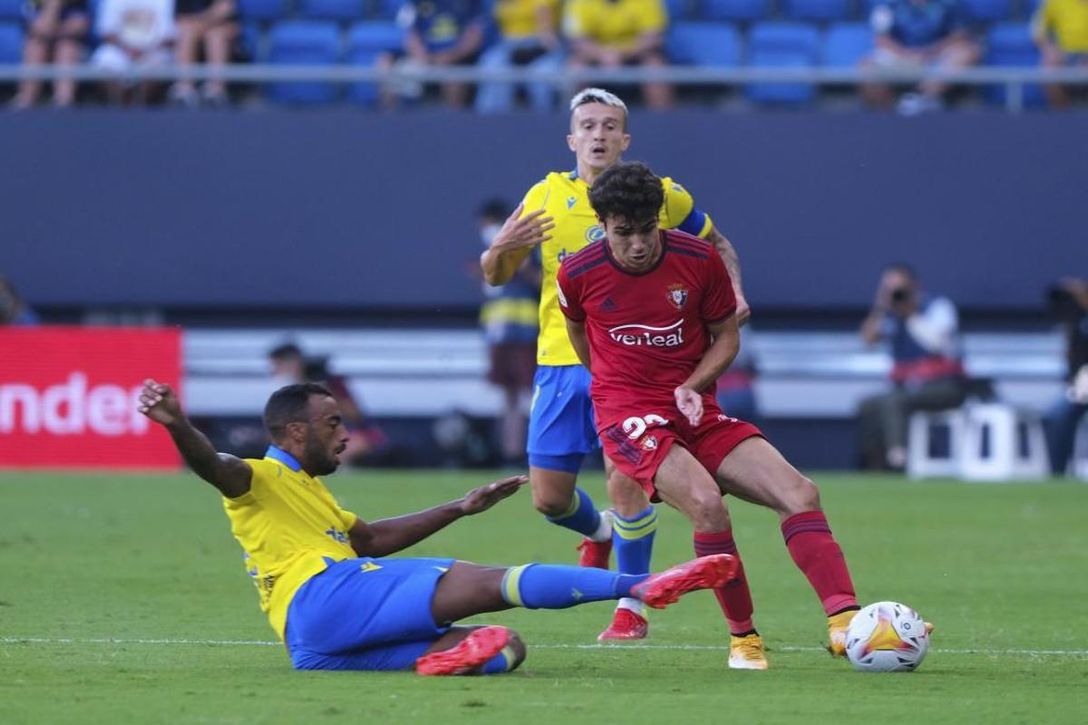 Carlos Akapo podrá jugar contra el Sevilla FC