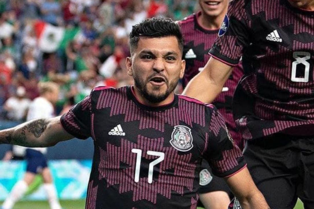 Otra vez vinculan a 'Tecatito' Corona con el Sevilla FC