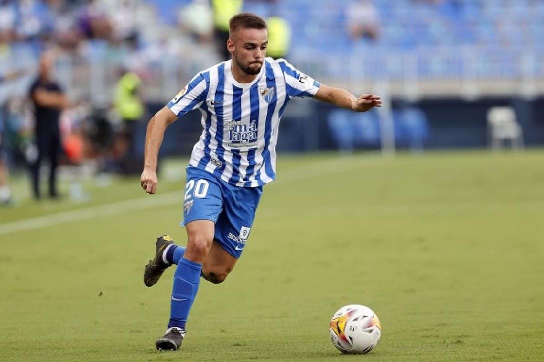 El capitán más joven de la historia del Málaga, bloqueado por su entrenador