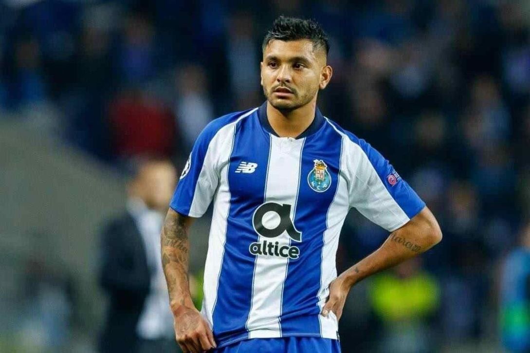 Informaciones contradictorias con 'Tecatito' Corona