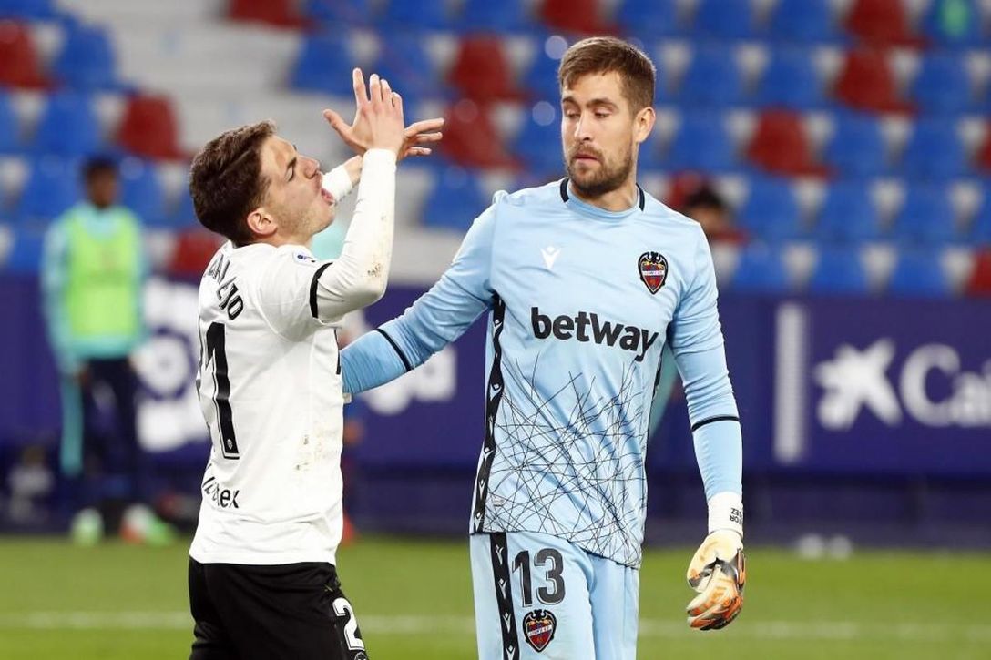 Novedades en la operación Manu Vallejo