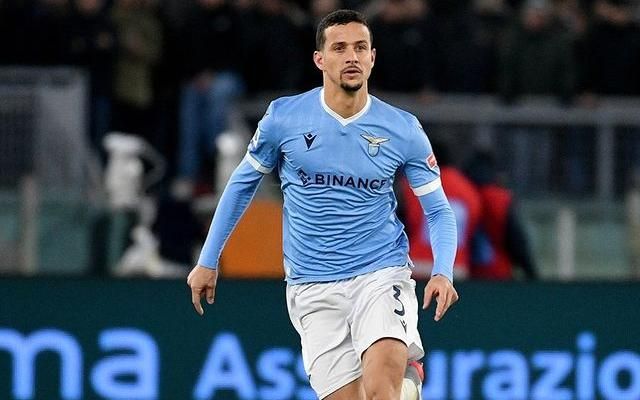 El Barça se entromete en el camino de Luiz Felipe hacia el Betis