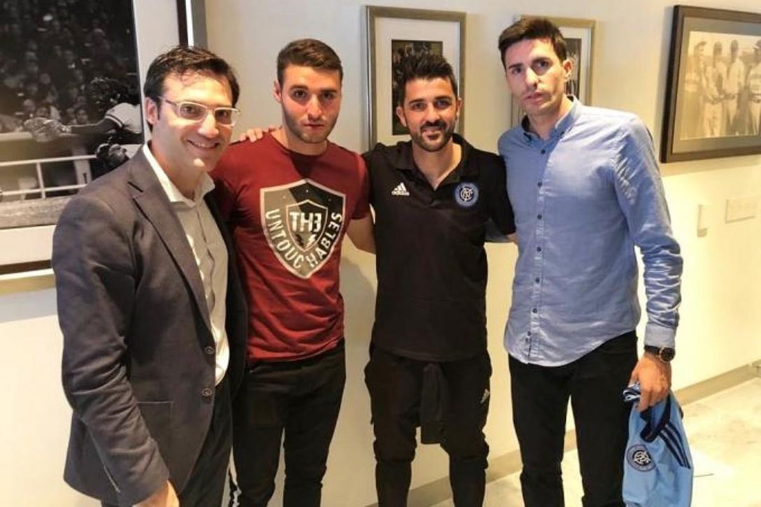 Las delanteras de Granada y Cádiz, en manos de David Villa (y no es una inocentada)