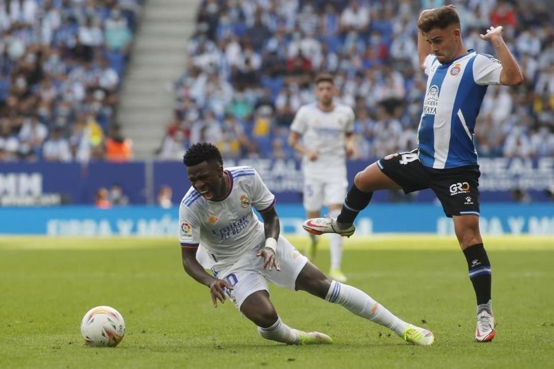 El mercado de enero del Almería y las negociaciones con Melendo, que apunta a junio