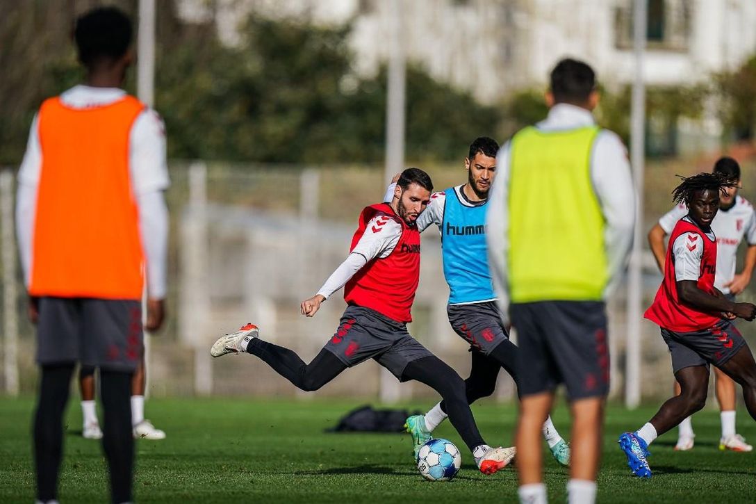 A Abel Ruiz le seduce la opción de jugar en el Granada