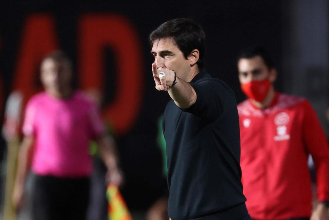 Andoni Iraola se incorpora al trabajo con 15 jugadores del primer equipo