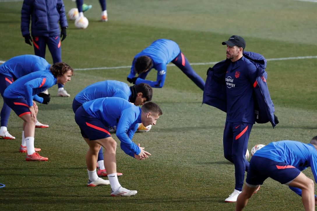 Cinco positivos en el Atlético de Madrid, entre ellos, el 'Cholo' Simeone