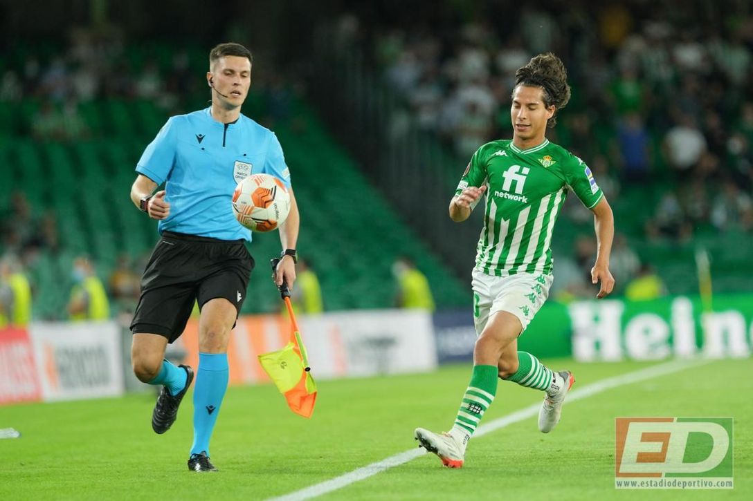 Así está la situación de Diego Lainez en el Real Betis