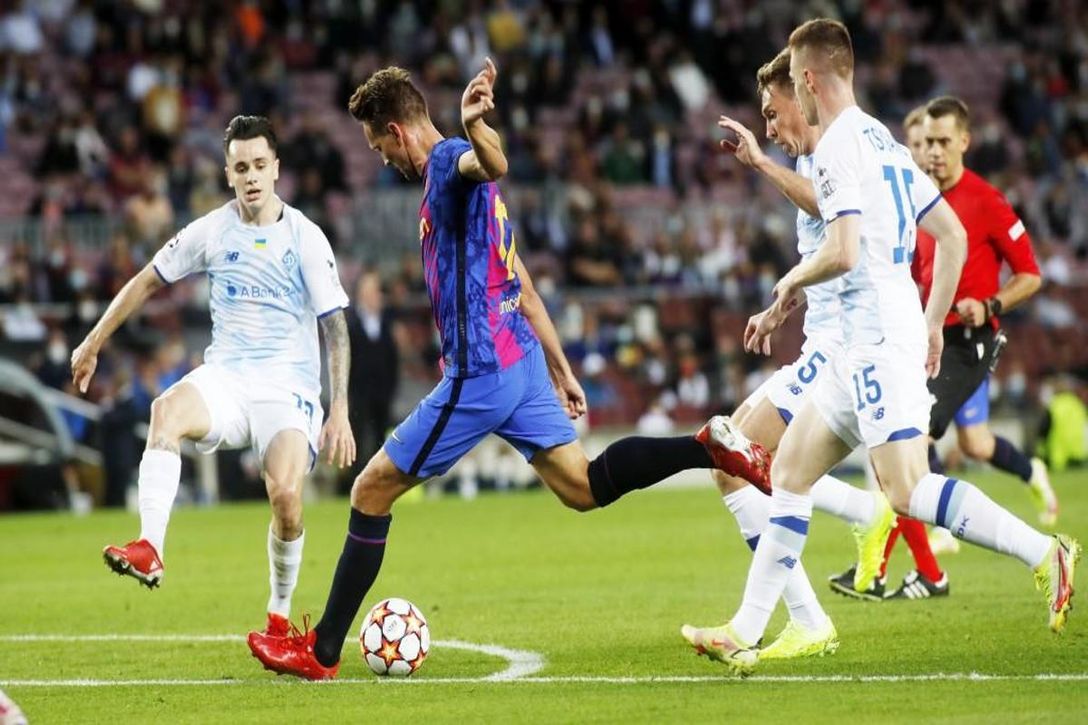 Cervera lanza un dardo a Luuk de Jong