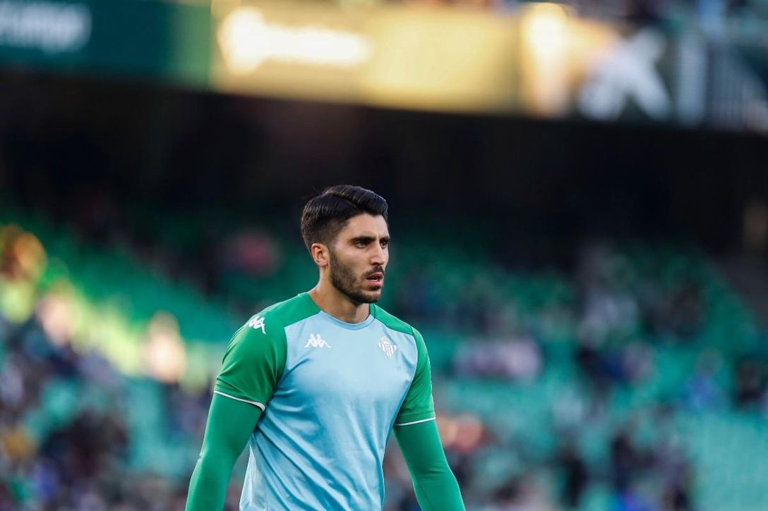 El compromiso del exrojiblanco Rui Silva con la portería del Villamarín