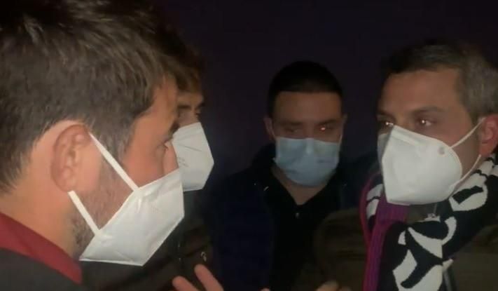 Un aficionado del Levante la toma con Coke tras la goleada ante el Villarreal