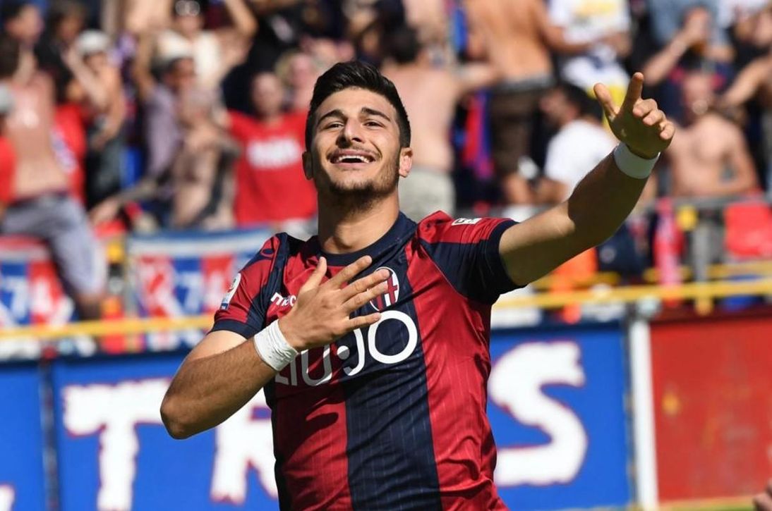 Monchi apunta muy alto para reforzar la banda derecha