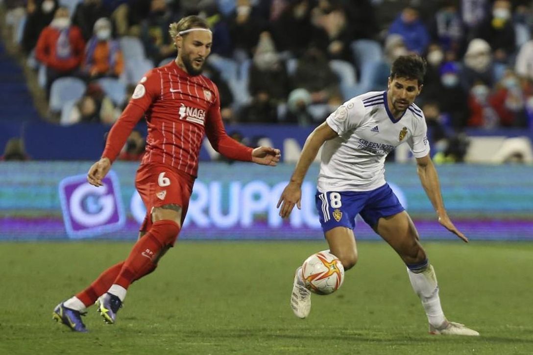 Tres clubes de LaLiga y uno extranjero preguntan por Gudelj, que ya ha comunicado su deseo al Sevilla