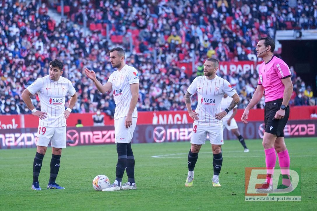 Joan Jordán destaca la solidez de este Sevilla y 'avisa' al Betis: "Llegamos al derbi en un buen momento"