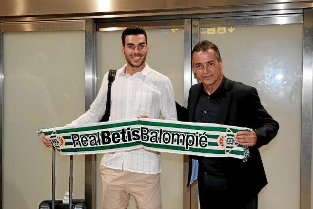 Dani Martín se olvida del Betis: "Si yo decidiera, me quedaría en el Málaga"