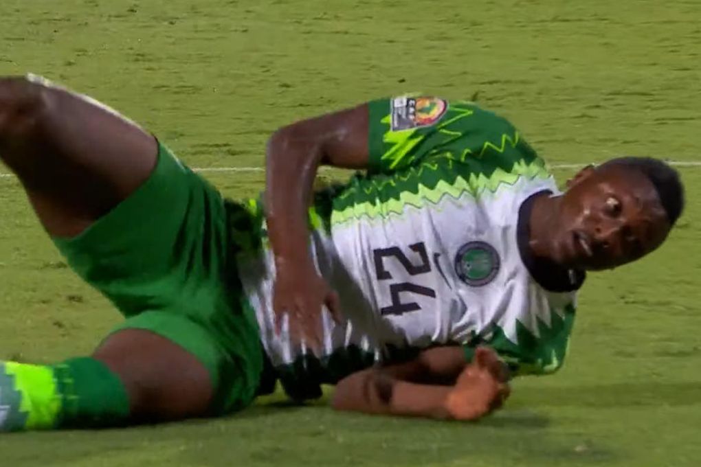 Sadiq desata la ira de la afición nigeriana: ''No debe jugar más''