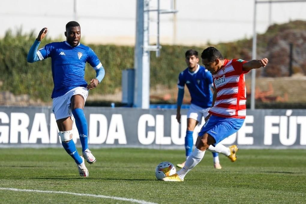 Nueve jugadores del Granada terminan contrato este curso