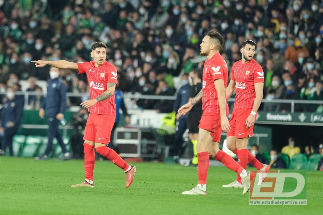 El Sevilla muestra su "disconformidad" con la decisión de Apelación de reanudar hoy el derbi de Copa "pero la acata"