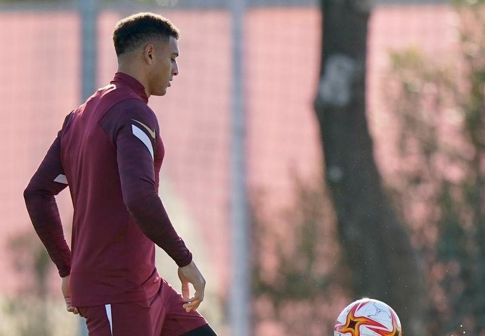 El Newcastle no es la única preocupación del Sevilla por Diego Carlos: llegan dos ofertas más