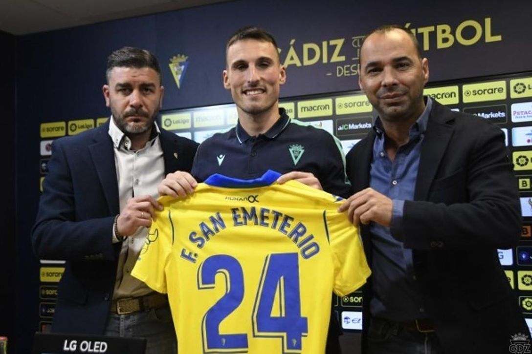 La presentación de San Emeterio: sus primeros días en el Cádiz, Sergio González, el compromiso del equipo...