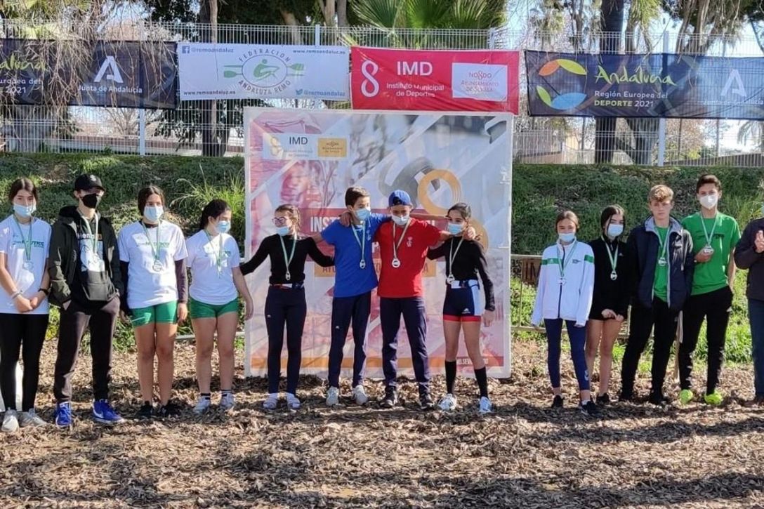 El Náutico Sevilla brilla en el Guadalquivir