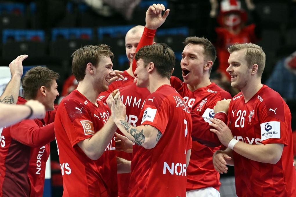 35-23. Dinamarca, primer semifinalista