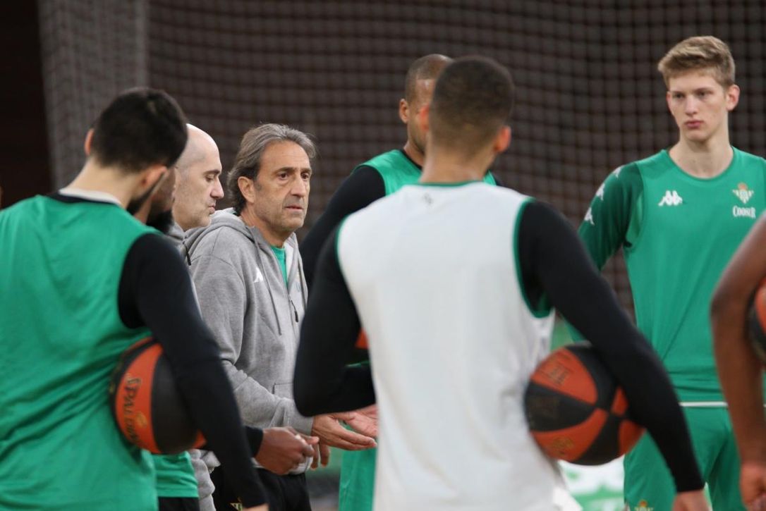 Más malas noticias para Casimiro: dos bajas importantes para el Betis