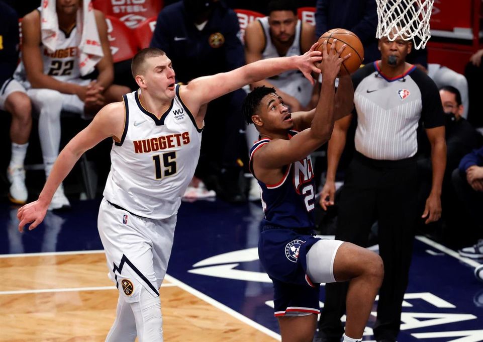 El resumen de la jornada NBA: Suns frustran a Jazz, Cavaliers asustan y Hornets se dan un festín