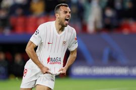 Joan Jordán renueva con el Sevilla hasta 2027