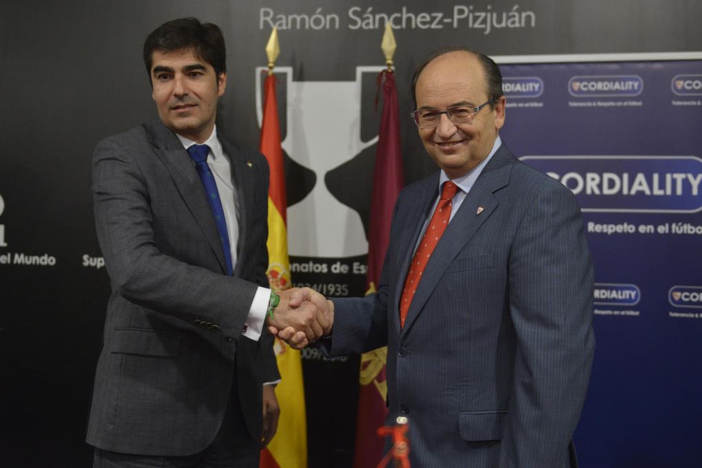 Haro explica el informe del Betis, "con validez judicial" y basado "en la ciencia", y pide "que el Sevilla no niegue lo evidente"