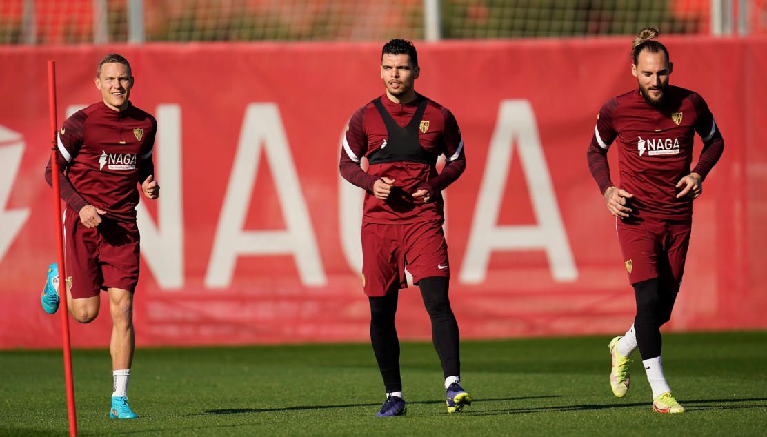 Sesión con muchos canteranos y a la espera de Navas y Delaney