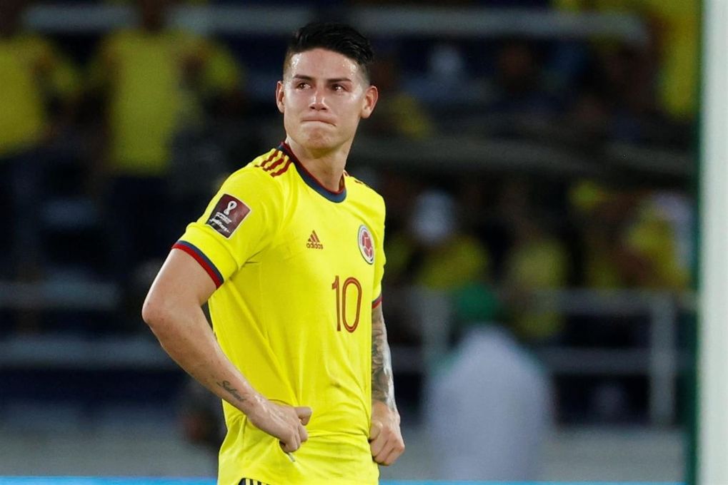 James encara a los aficionados que silbaron a Colombia tras caer con Perú