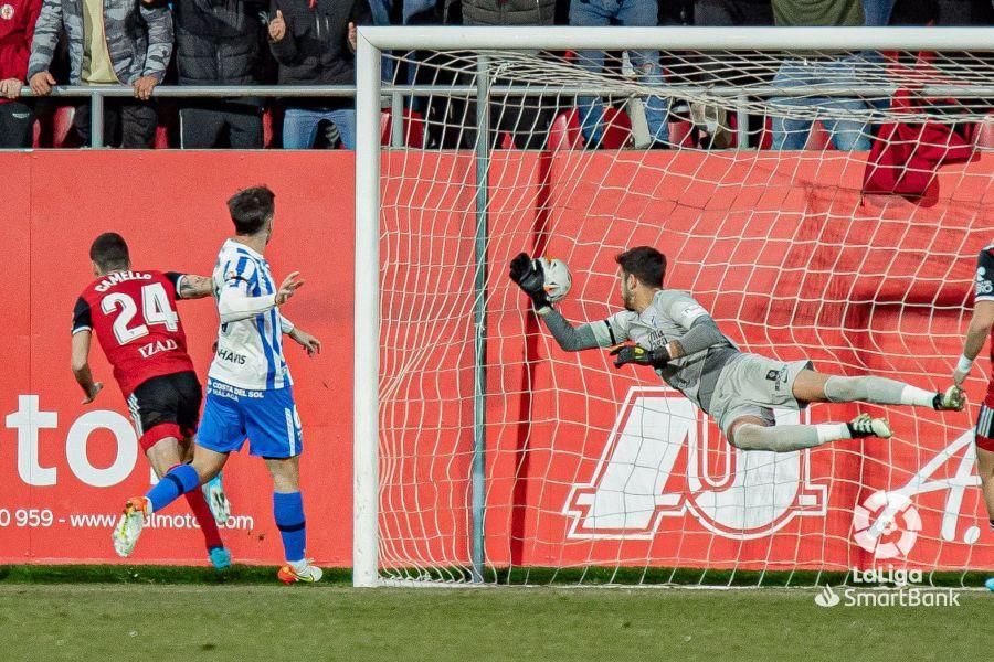 Mirandés 3-0 Málaga: Rotos y sin espíritu