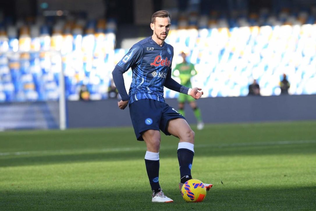 El Betis aún sueña con Fabián, pero se le aparecen los 'cocos'