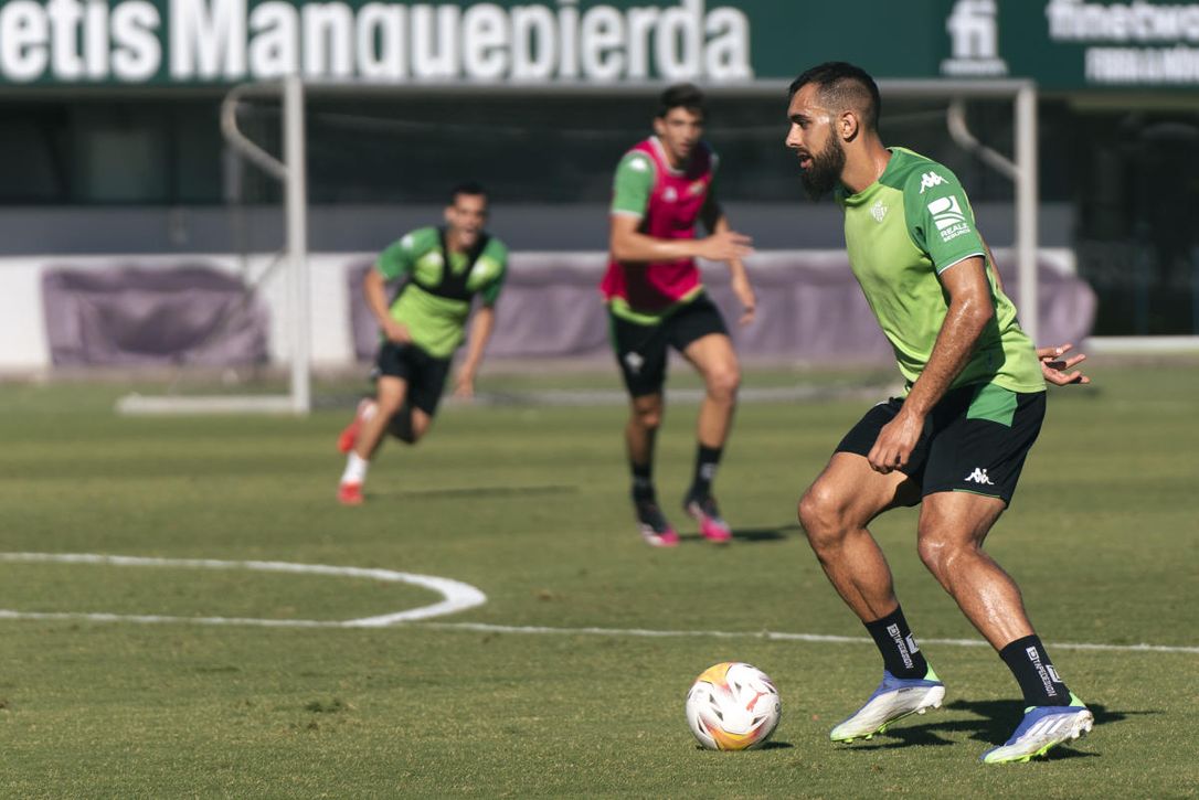 El 'Panda' cierra heridas: el derbi, el Espanyol y algún lío más por redes