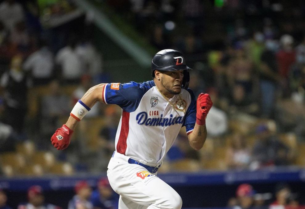 Dominicana deja en el terreno a Venezuela y gana regular de Serie del Caribe