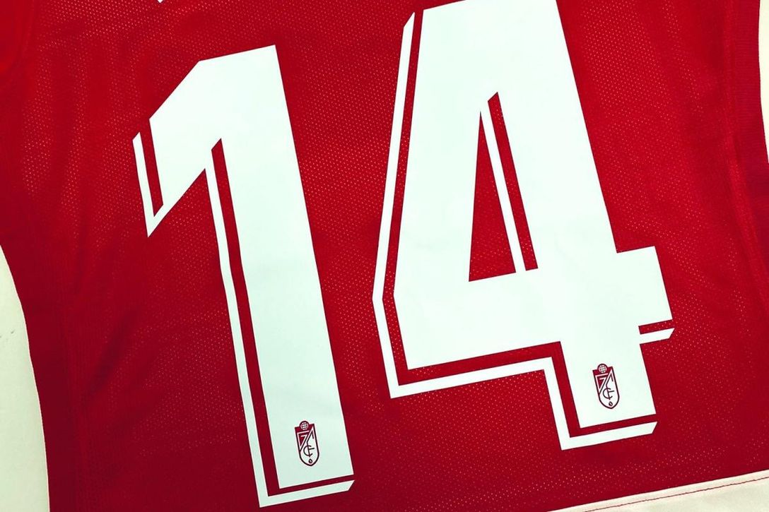 Los dorsales de los últimos fichajes del Granada