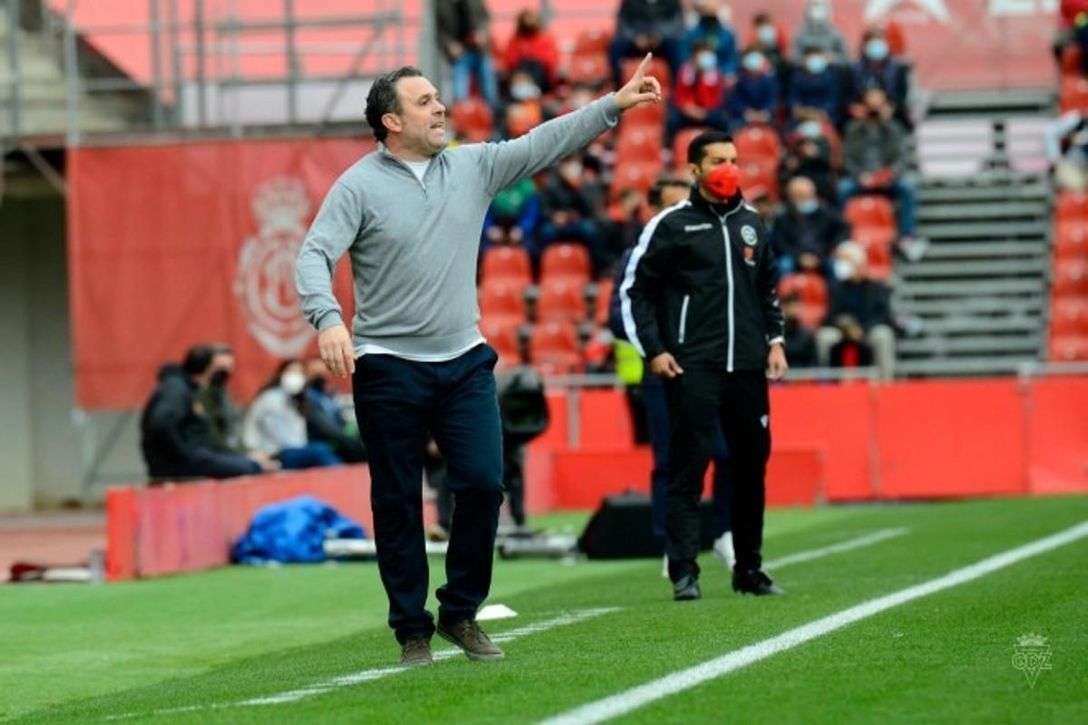 Sergio González: "Los dos penaltis son muy de risa"