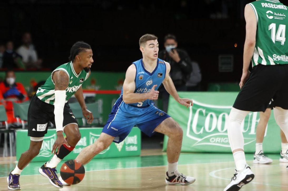 Real Betis 99-83 Fuenlabrada: Coge la directa y abandona el farolillo rojo