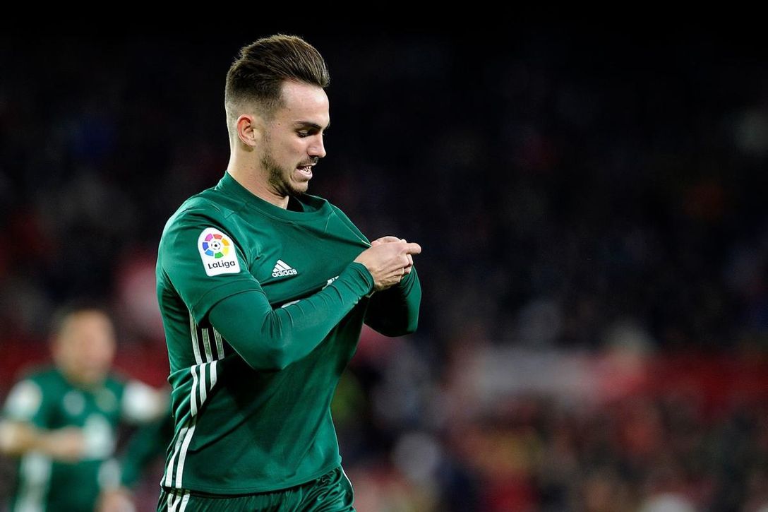 Fabián lleva al Betis por bandera por Nápoles, "una ciudad tan futbolera como Sevilla" ilusionada con la Europa League