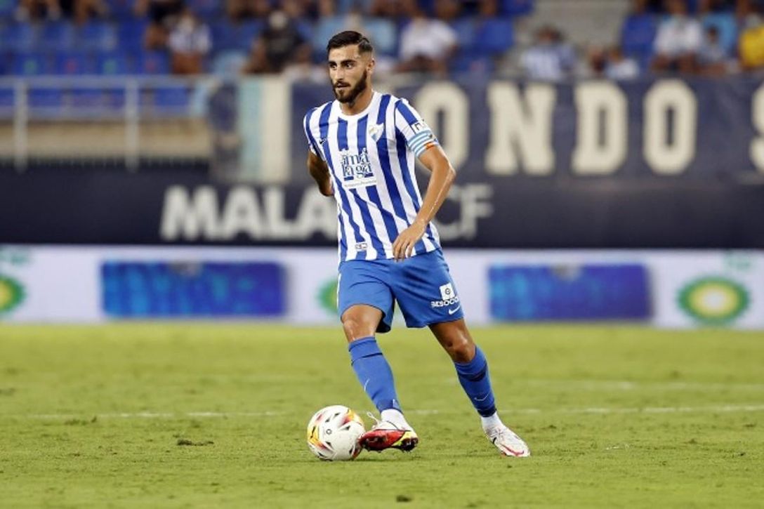 El Málaga hace oficial la renovación de Luis Muñoz hasta 2025