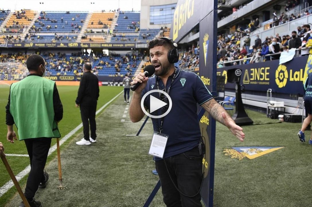 La nueva voz del Cádiz despierta sensaciones en el Nuevo Mirandilla