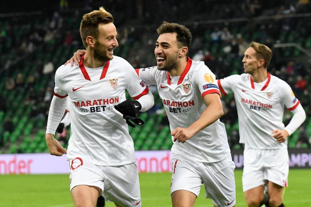 Un árbitro favorable para el Sevilla y novedoso para el Betis en Europa League