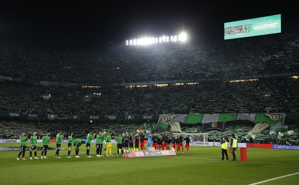 Vuelven los aforos completos en los estadios... pero después del derbi del 27-N