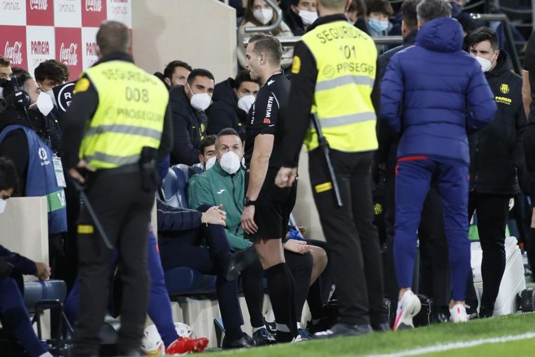 Los bochornosos números de Alberola Rojas contra el Cádiz