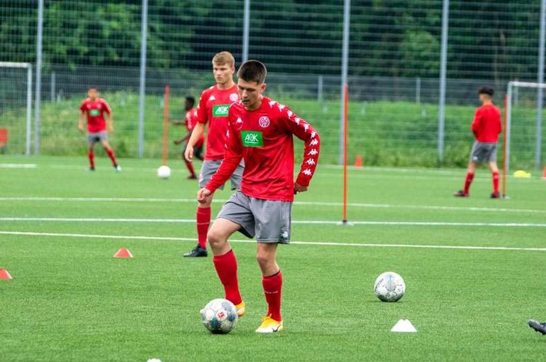 El Betis 'espía' al polaco Marcel Kalemba