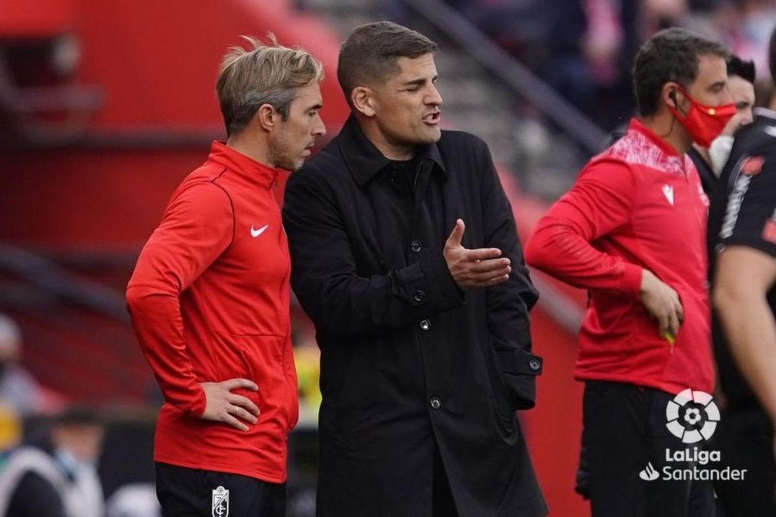 Robert Moreno: "Es un resultado injusto para el esfuerzo de los jugadores"