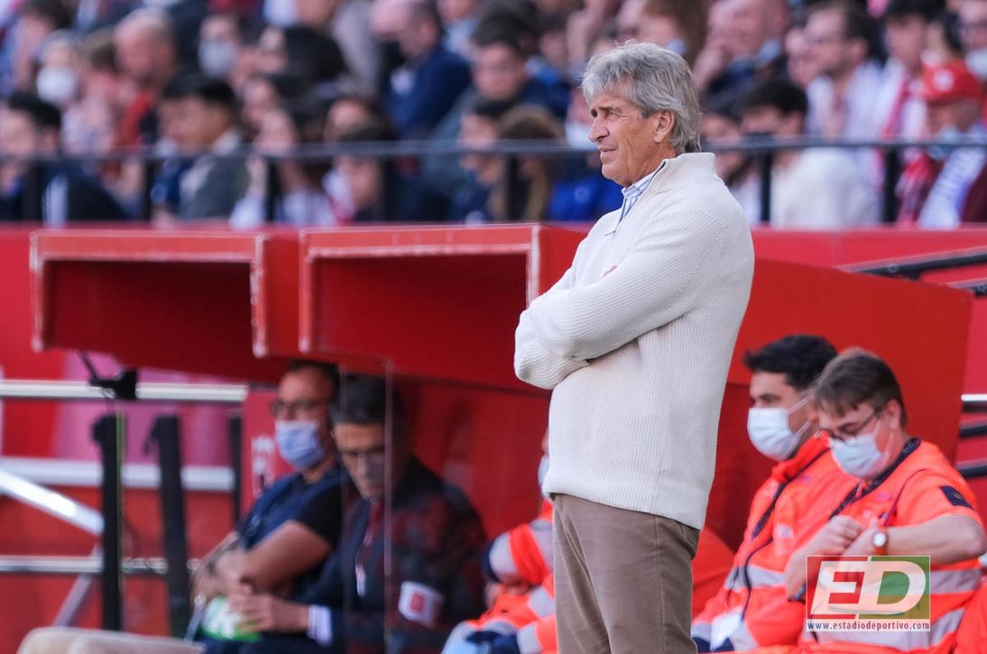 Pellegrini tacha de "falsa" la primera mitad y ve merecimientos para la remontada