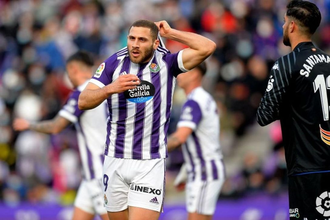 El Valladolid calma el incendio del descenso