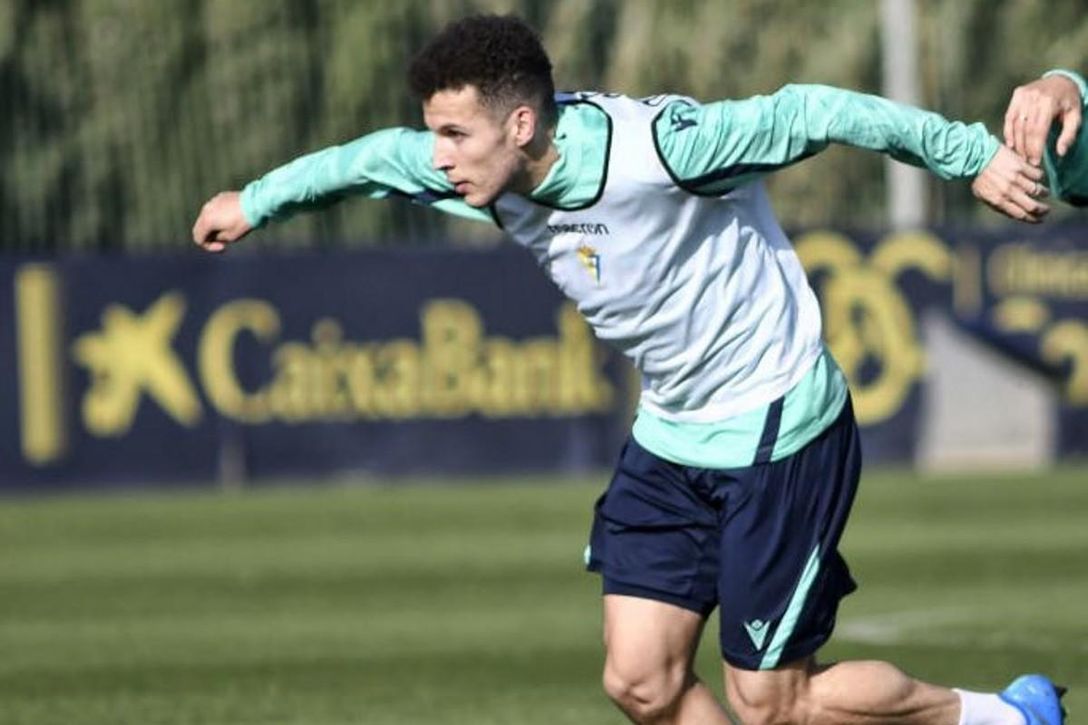 En Cádiz siguen esperando a Idrissi... y Monchi ya se teme otro 'caso Rony Lopes'